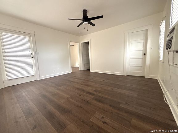 5th image of 138 W Montecito Ave #B