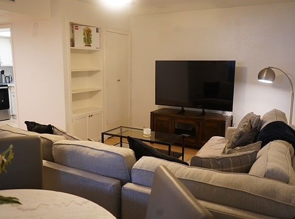 4th image of 12824 Midway Rd APT 1131