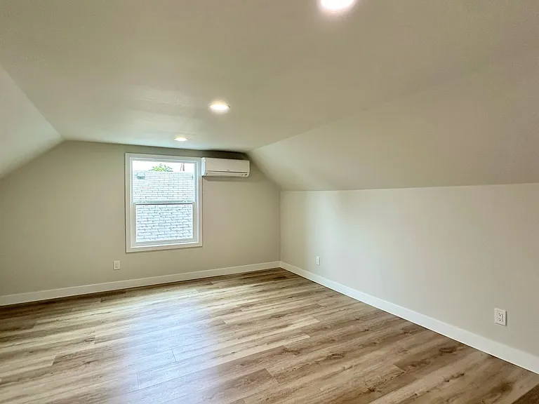 9746 Phinney Ave N #1 — Photo 14