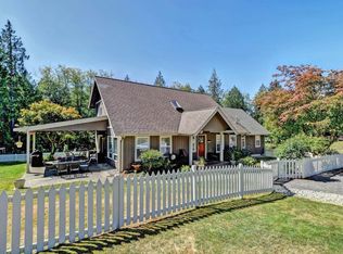 21520 Happy Valley Rd, Stanwood, WA 98292