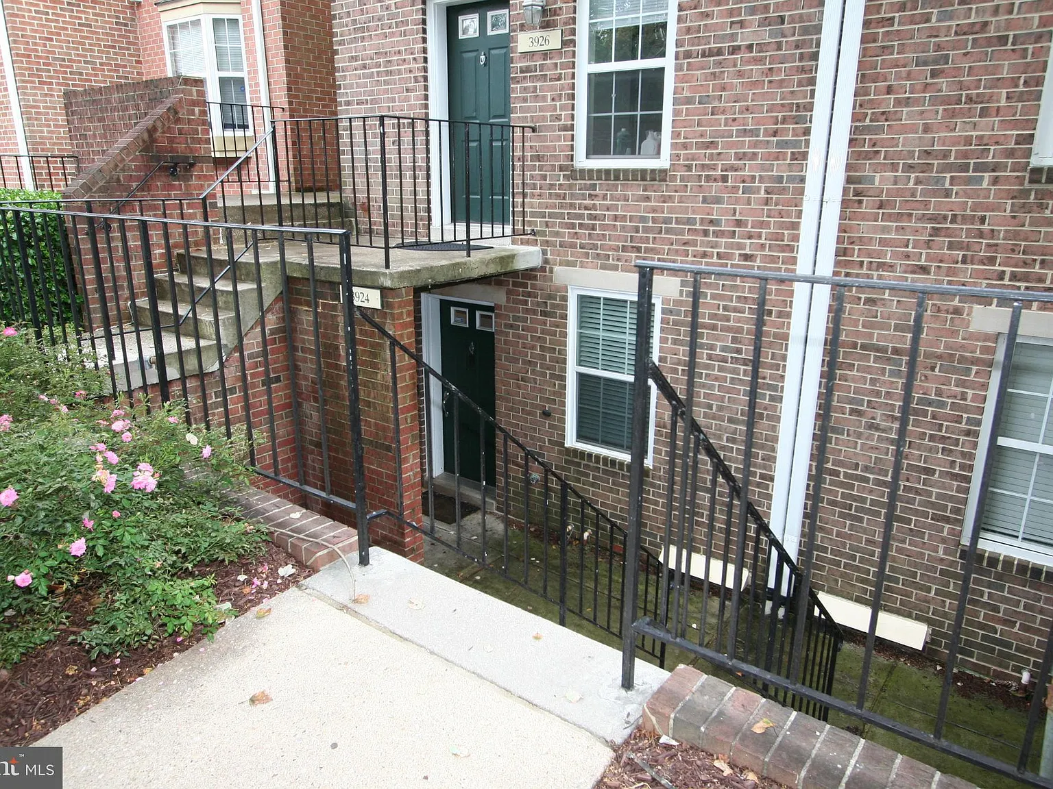 Montgomery Chase Codm — Photo 1