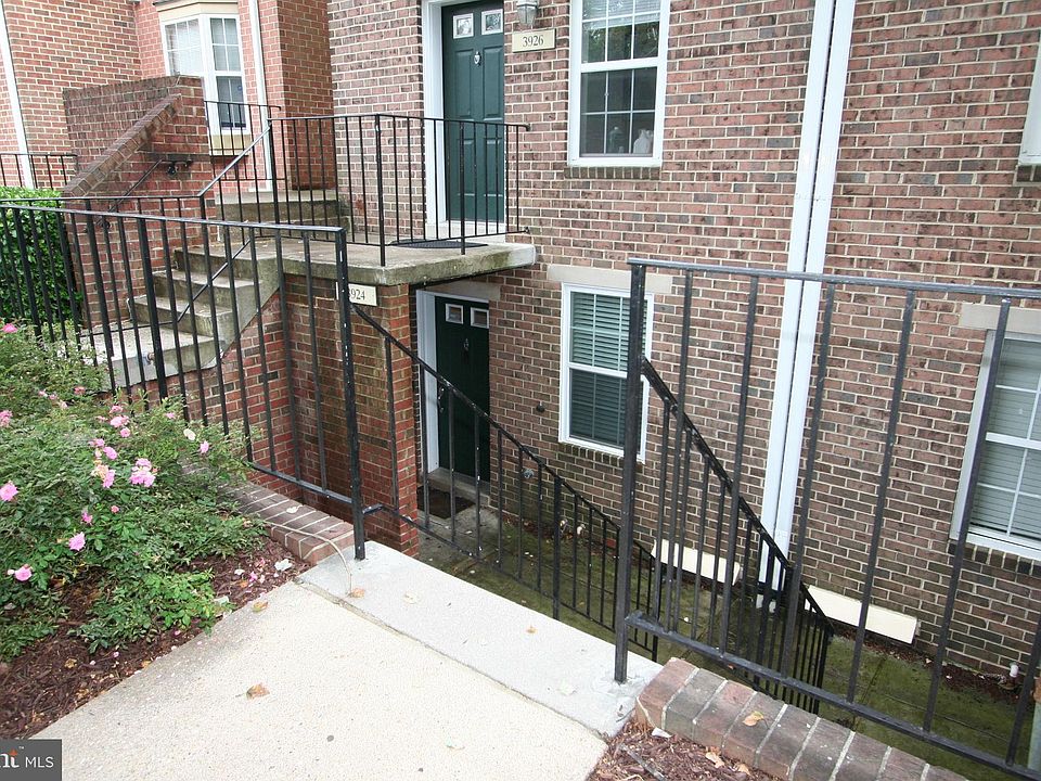 1st image of 3924 Chesterwood Dr #3924