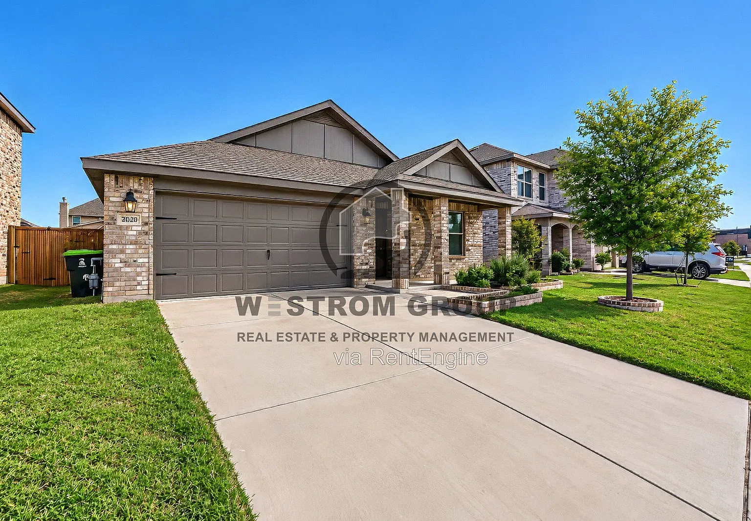 4 bed, 2.0 bath, 1933 sqft, $2,495 — Photo 4
