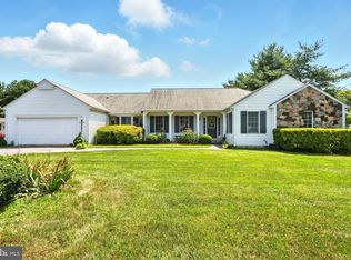 16235 Deer Lake Rd, Derwood, MD 20855