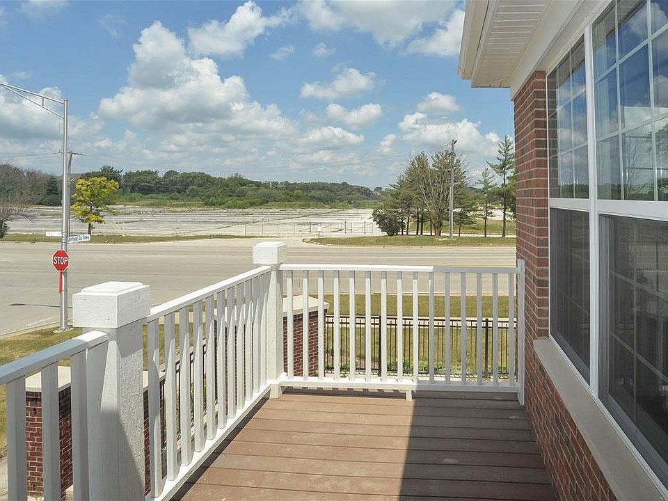 Located on 0701 in Sheffield Square - Uptown in Orland Park, IL