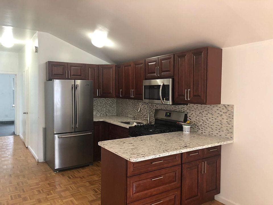 2nd image of 11546 159th St