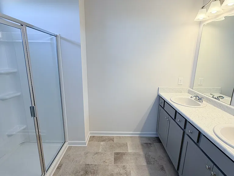 1015 Stiles Ct — Photo 11