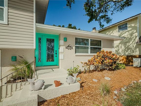 2nd image of 120 Gulfwinds Dr E