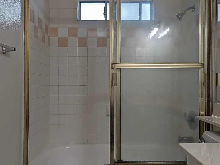 1722 Cedar St #J — Photo 10