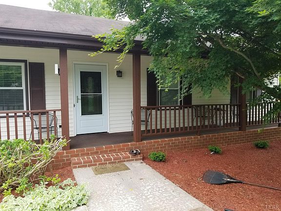 3rd image of 114 Mayfield Dr