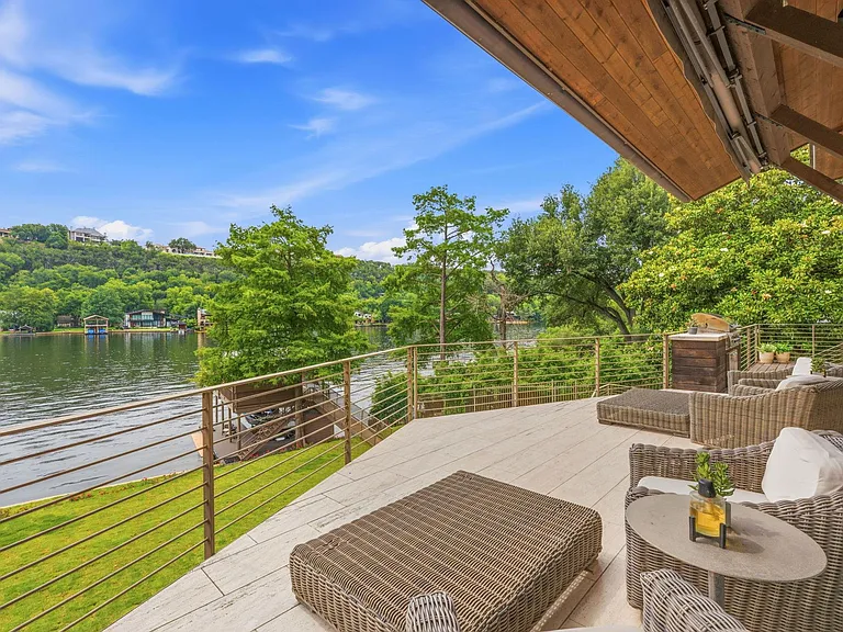 3605 Robbins Rd — Photo 9