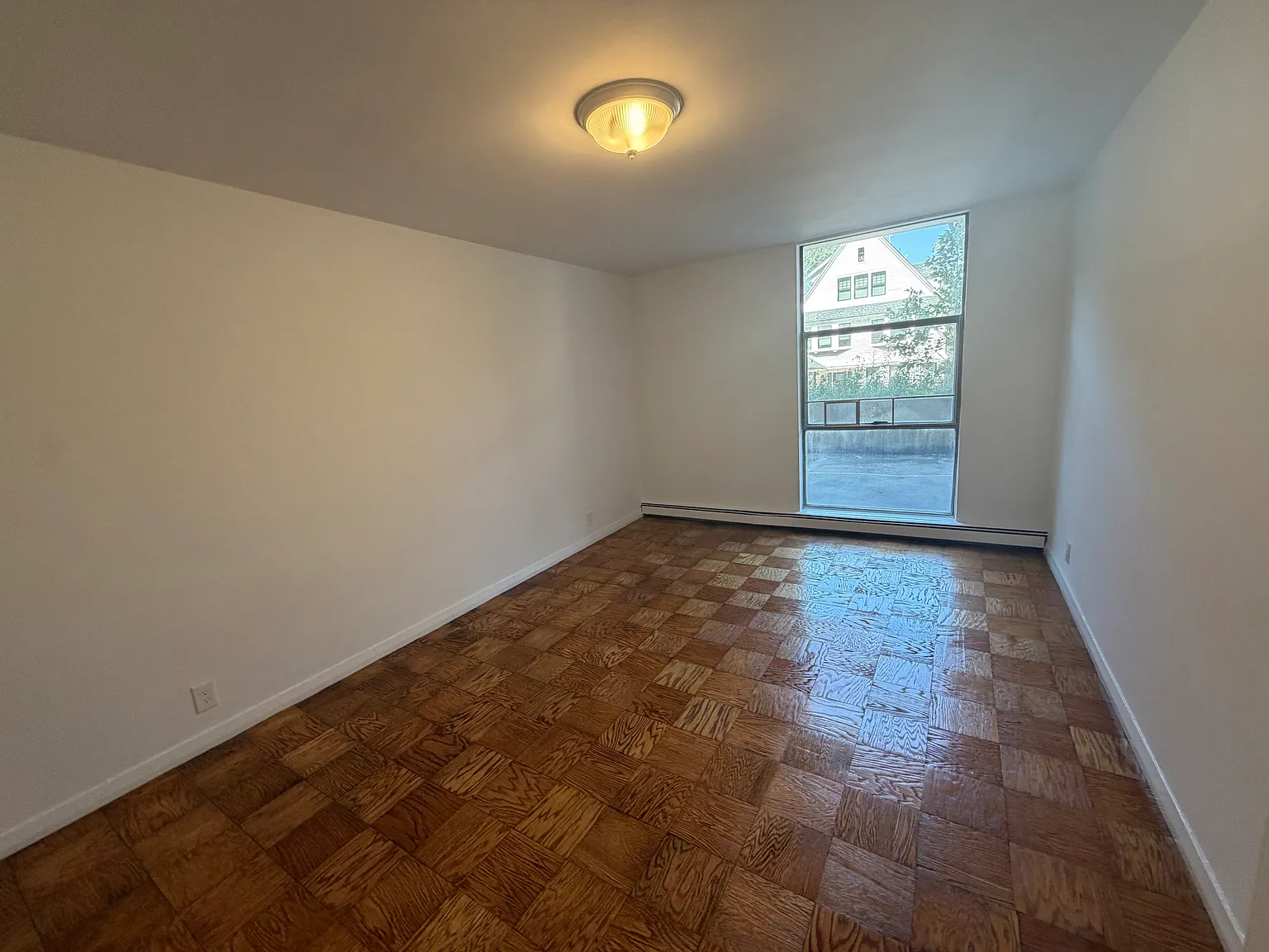 2 bed, 1250 sqft, $3,600 — Photo 3
