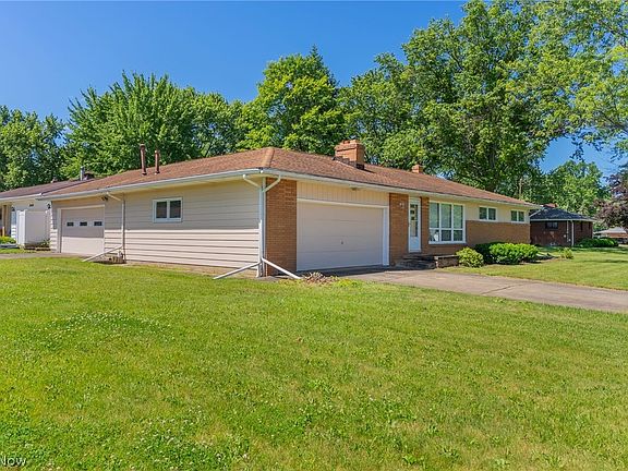 5th image of 253 Earl Dr NW