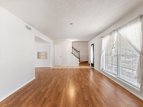 5th image of 2025 Tupperlake Ln
