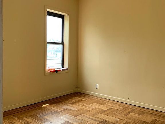 3rd image of 1136 McBride St APT 6