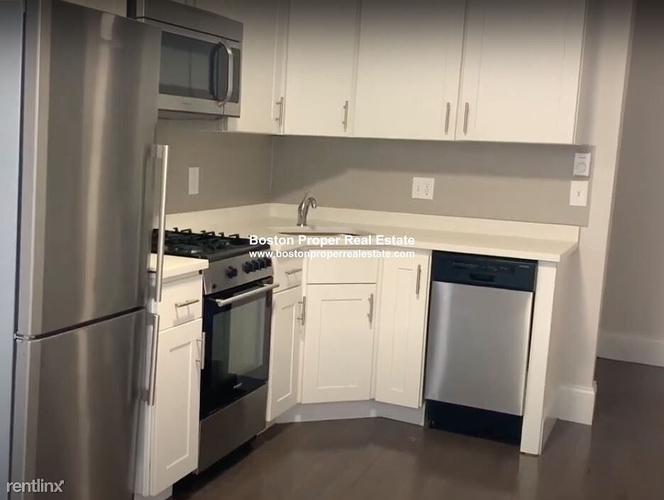 56 Clearway St. #3 Boston - Back Bay Unit Photo 1
