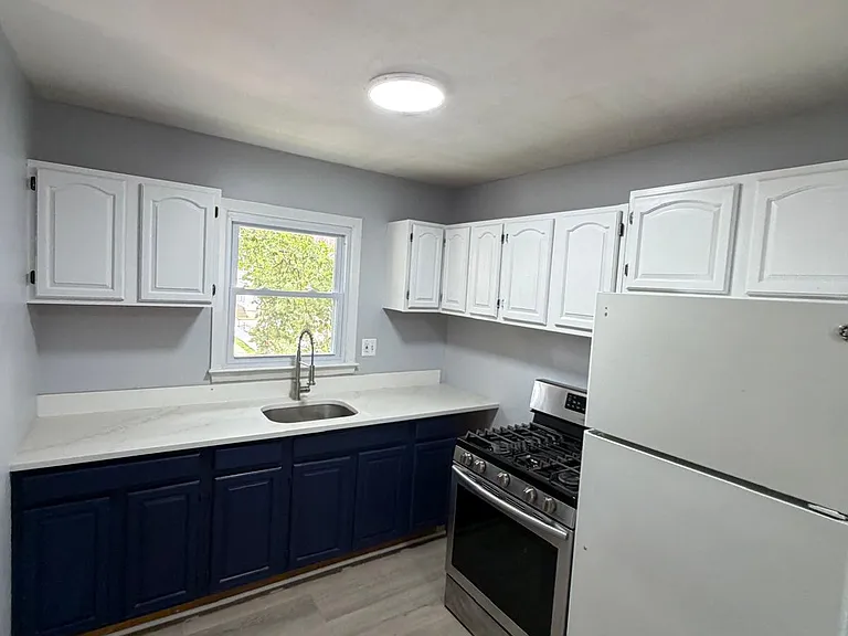 1617 Oliver St #2 — Photo 6