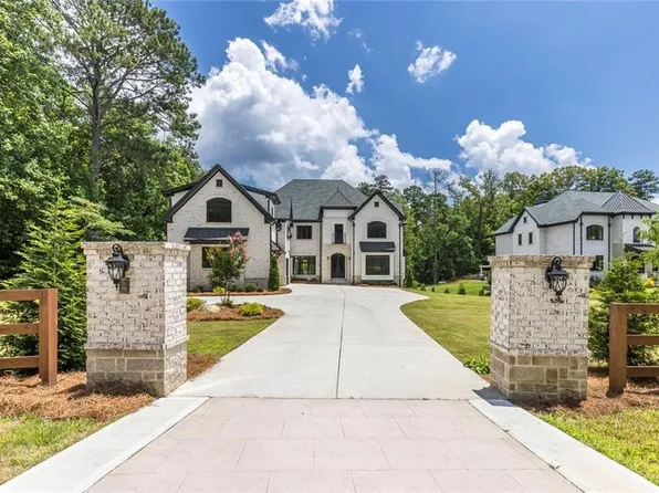 10765 Shallowford Rd, Roswell, GA 30075