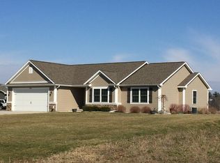 11040 Sarle Rd, Freeland, MI 48623