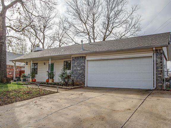 3rd image of 4918 Redbud Dr