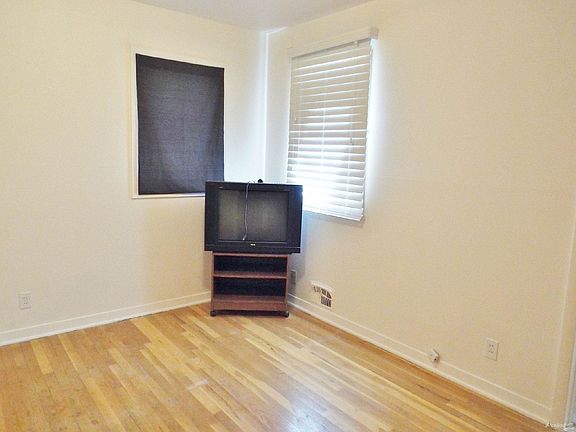 2215 Bellaire Dr 048