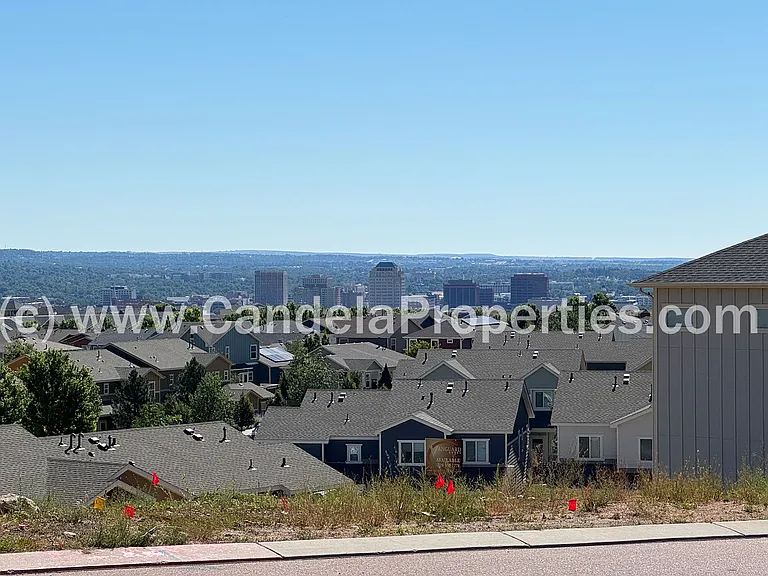 475 Eclipse Dr — Photo 4