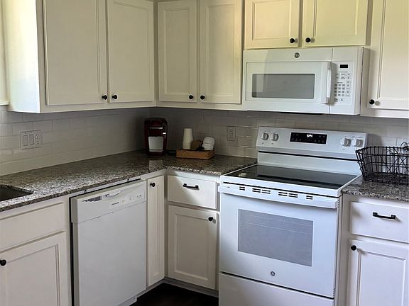 4th image of 311 W Sam Rayburn Dr