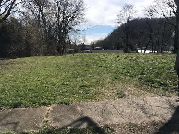 5520 Wilson Ave, Portsmouth, OH 45662