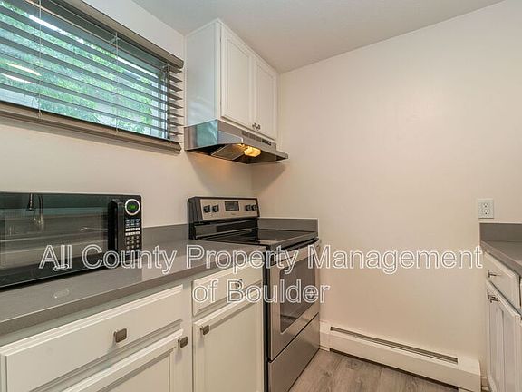 4th image of 1842 Canyon Blvd APT 205