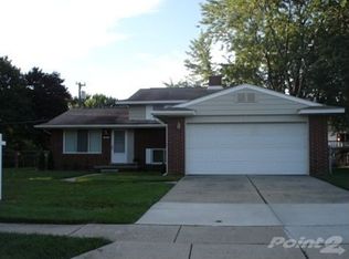 34651 Six Mile Rd, Livonia, MI 48152