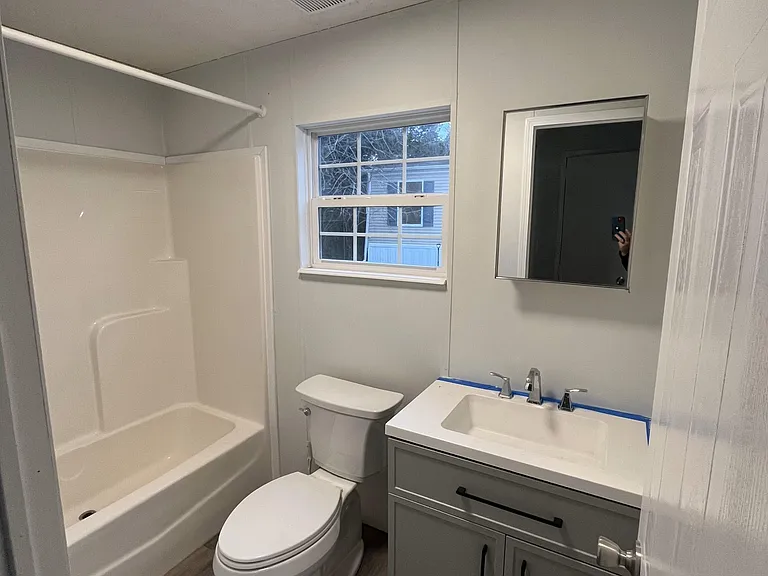 305 Hammond St — Photo 17