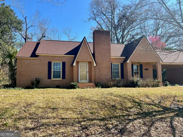 63 S Williams St, Metter, GA 30439