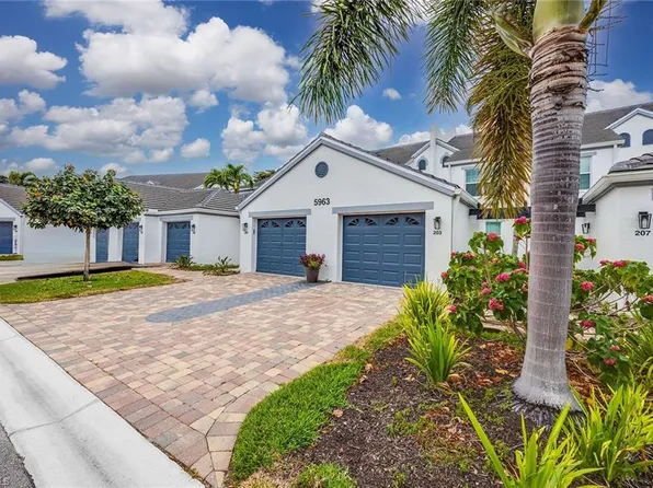 5963 Sand Wedge Ln Unit 205, Naples, FL 34110