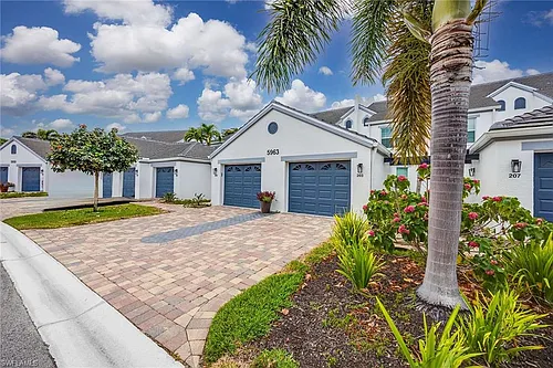 5963 Sand Wedge Ln #205 Photo 1