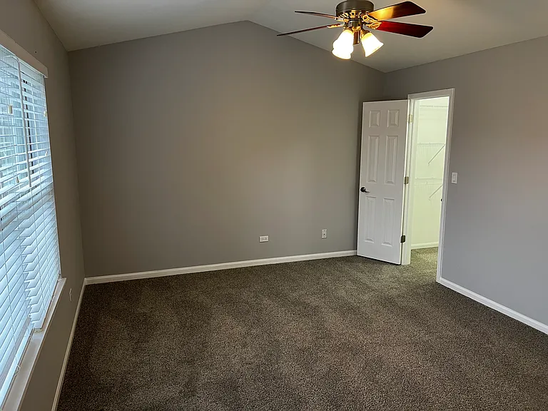 244 Buckingham Dr — Photo 13