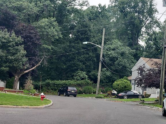 4th image of 597 Evergreen Pkwy