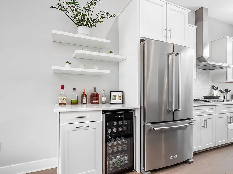 271 Neruda Ave — Photo 17