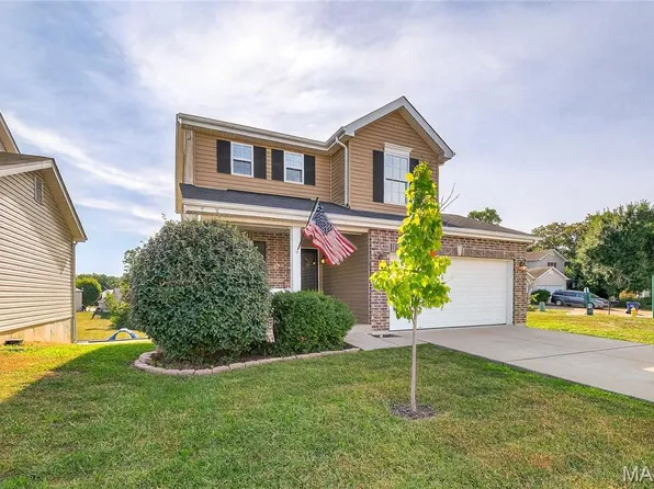 812 Cadbury Dr, Wentzville, MO 63385