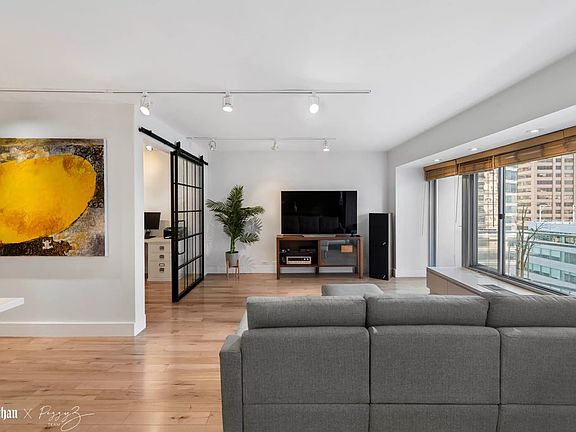 2nd image of 118 E 60th St APT 22H
