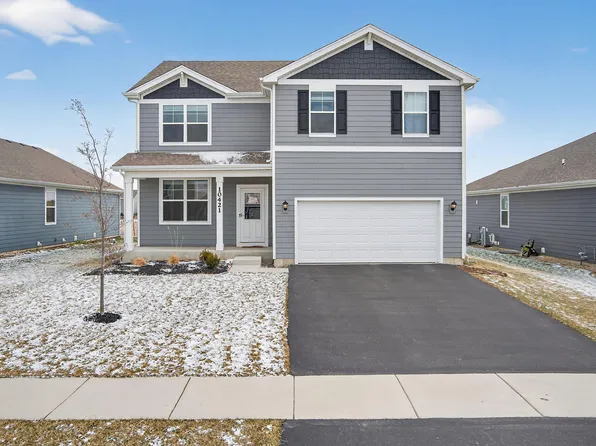 10421 Privet Dr, Saint John, IN 46373