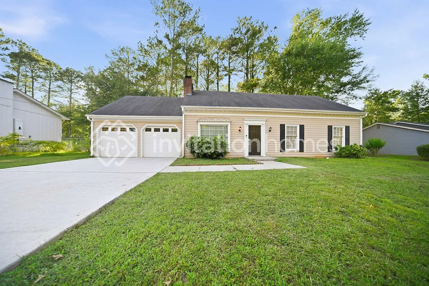 423 Willow Ct SE Conyers, GA 30094 — Photo 1