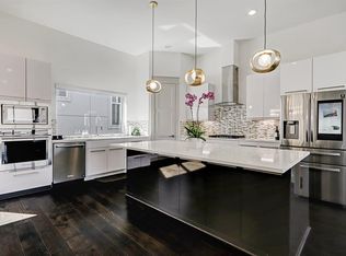 1603 Bass St, Houston, TX 77007