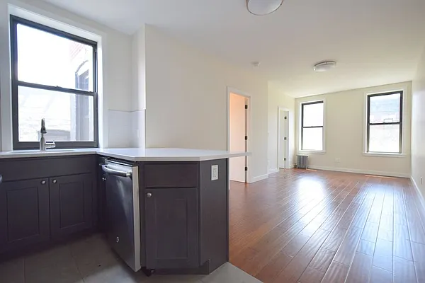 Rented by Skyward | media 8