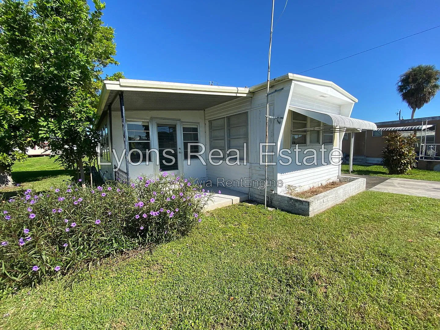 1 bed, 1.0 bath, 576 sqft, $795 — Photo 3