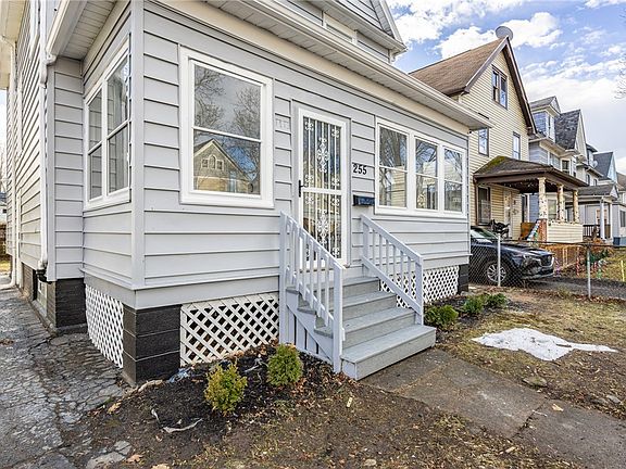 2nd image of 255 Melville St