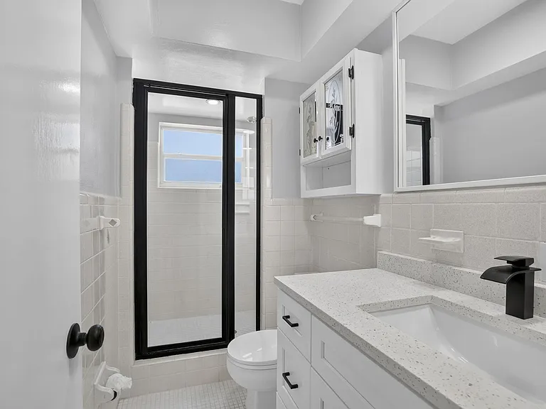 2755 NE 28th Ave #E2 — Photo 19