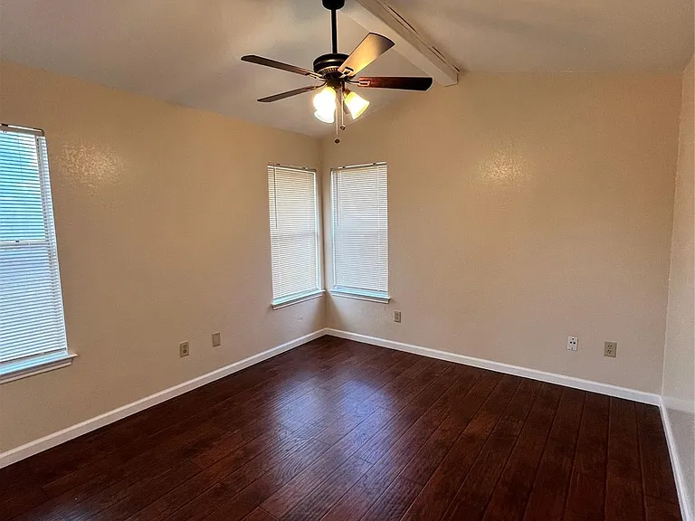 16202 Edgerly Ct — Photo 25