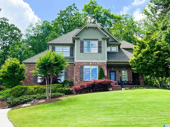 1033 Sandhurst Cir, Birmingham, AL 35242