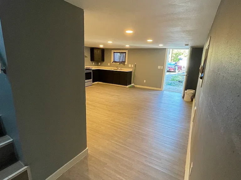 733 NE 118th Ave #A — Photo 10