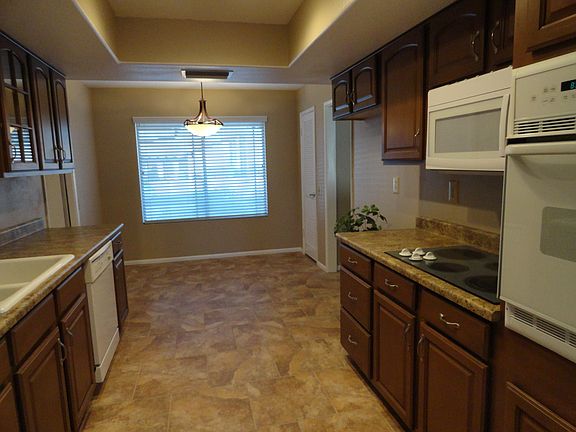 3rd image of 16017 N 99th Dr